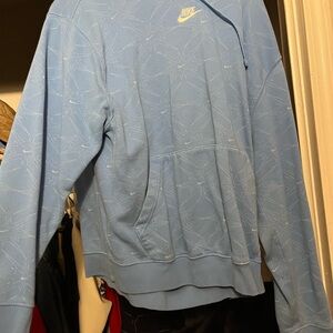 Nike Men's Light Blue Patterned Sweater